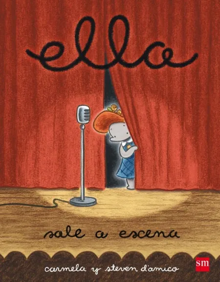 ELLA SALE A ESCENA