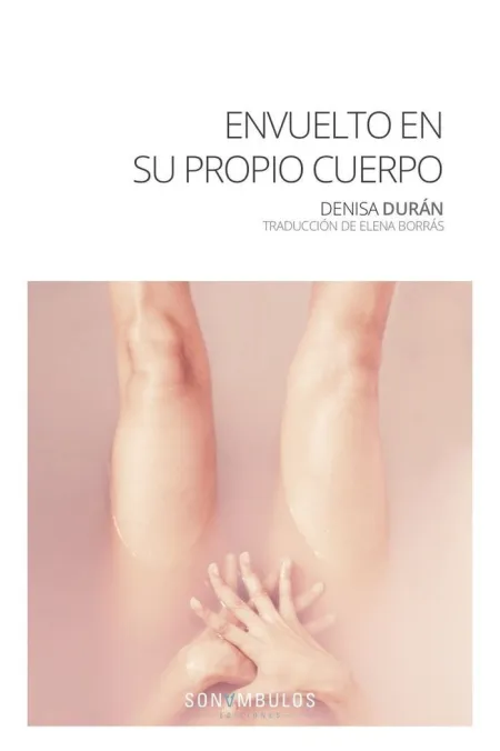 ENVUELTO EN SU PROPIO CUERPO